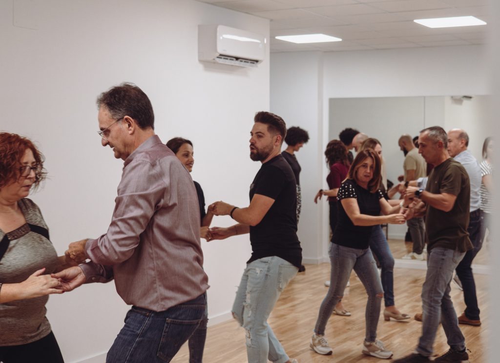 dansa-expressiva-adults