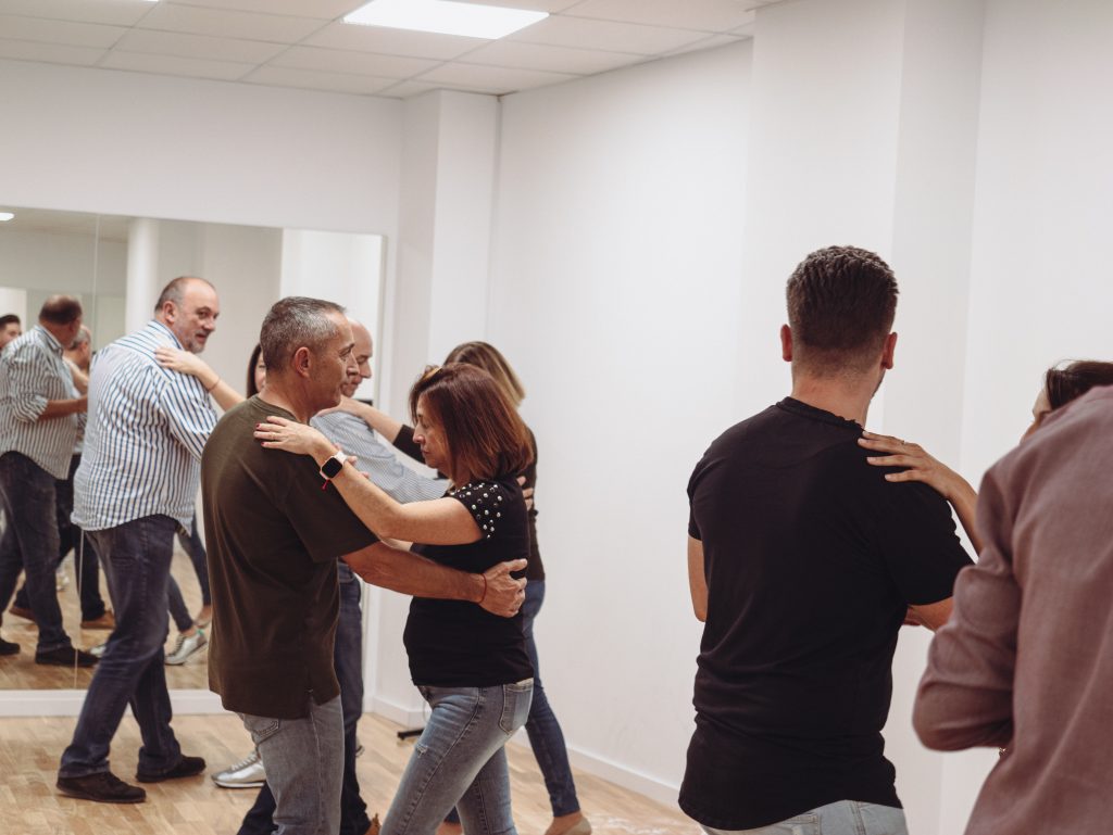 dansa-expressiva-adults